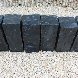 Basalt Palisade 12x12x30 cm spaltrau