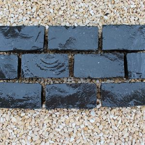 Basalt Pflaster 20x10x10 cm spaltrau